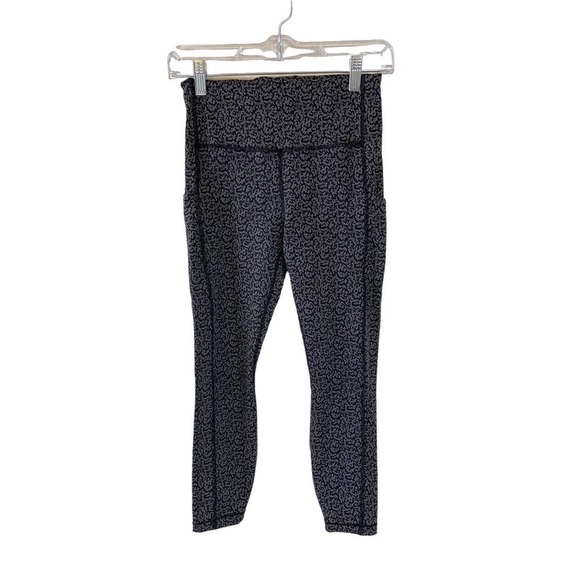 Athleta Ultimate Stash Pocket Textured 7/8 Tight Leggings Black Workout - Picture 1 of 6